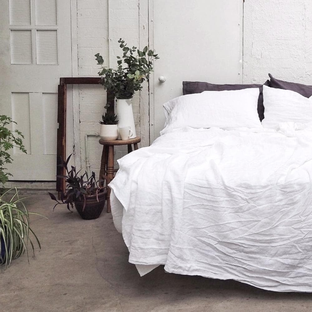 Piglet White Linen Fitted Sheet By Piglet