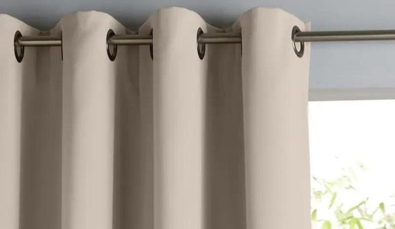 Single Thermal Blackout Curtain with Eyelets