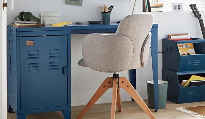 Hiba Child's Metal Desk by La Redoute