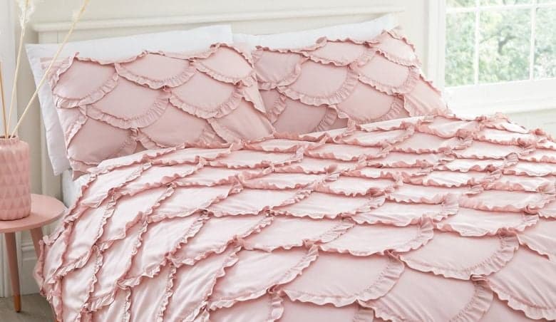 Scallop Edge Duvet Set - Pink By Very