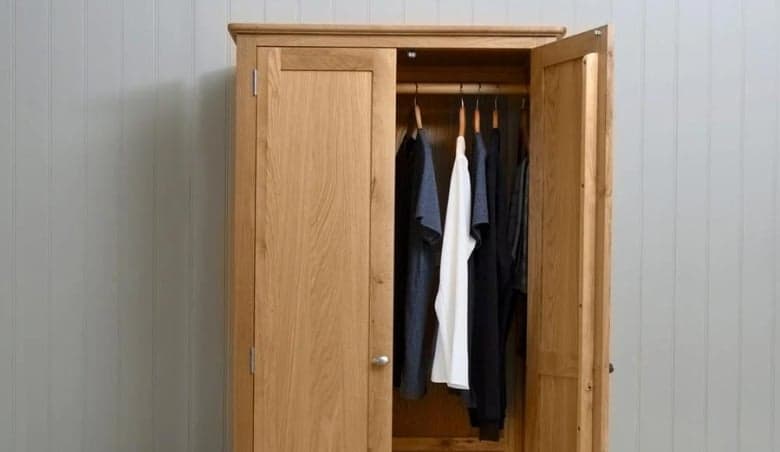 Gloucester Oak Double Wardrobe by Chiltern Oak Furniture