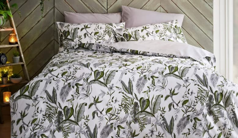 Jeff Banks Pour La Maison Pessac Duvet Set by Sleepy People
