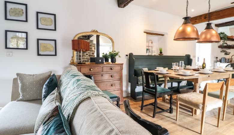 Plas Glan Yr Afron cottage image