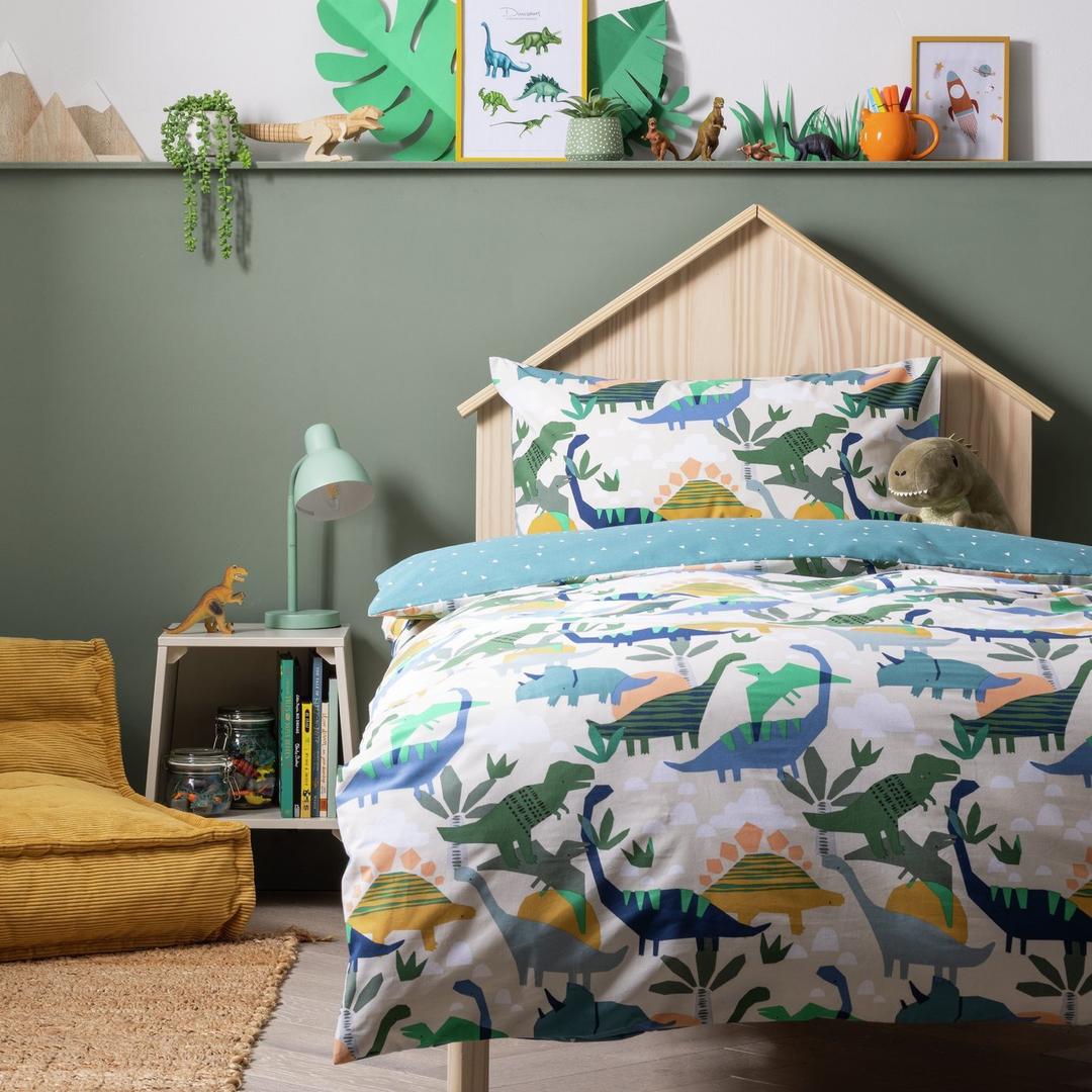 Cot bedding sets