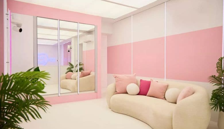 Love Island Spare Room