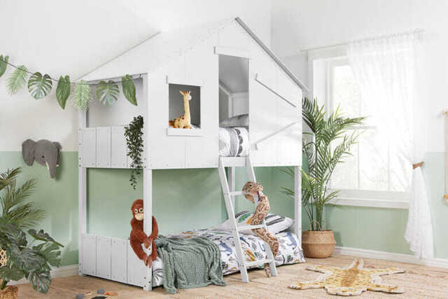 Assets product images mattressnextday gbmtrnxttezyreoamzk birlea safari kids bunk bed birlea white coated pine one size medium