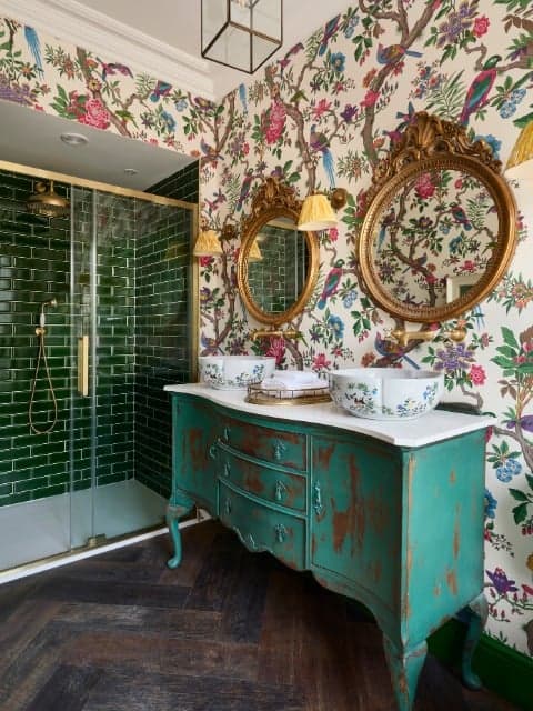 Anouska Lancaster bathroom