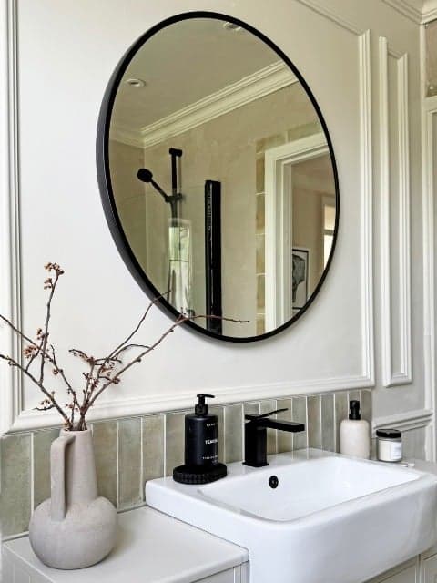 Claire Douglas Bathroom