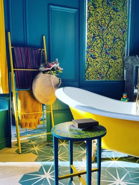 Frederique Pope's Bathroom