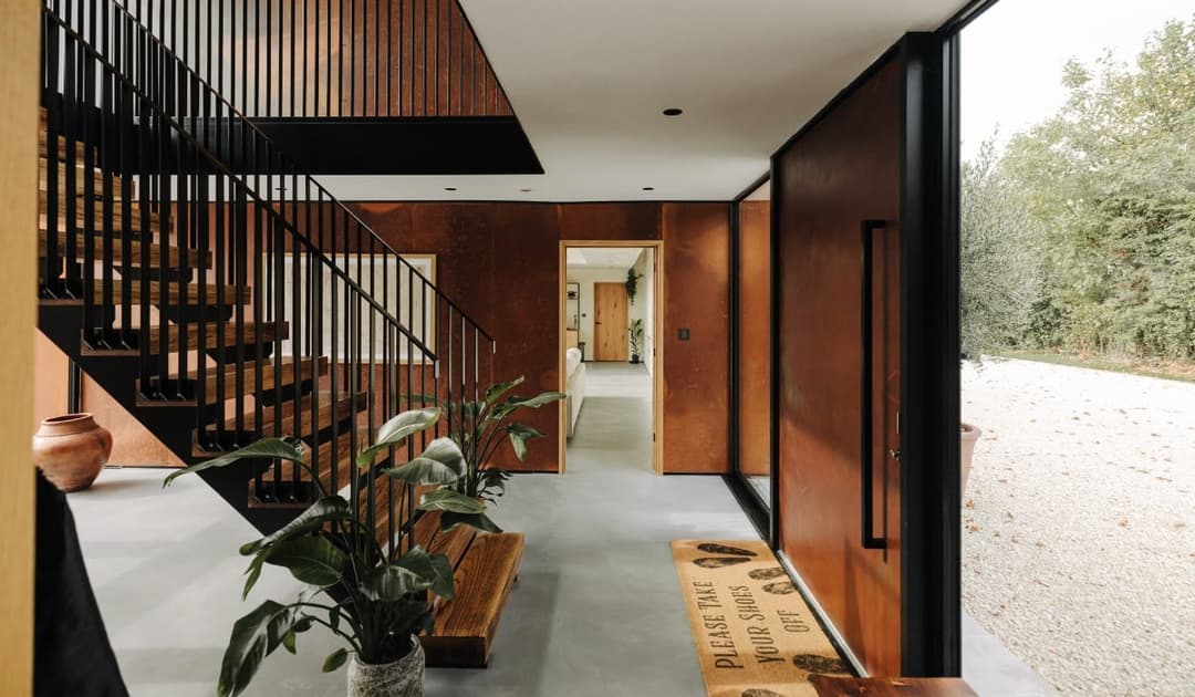 Giuliano Rapoz's entry for best hallway