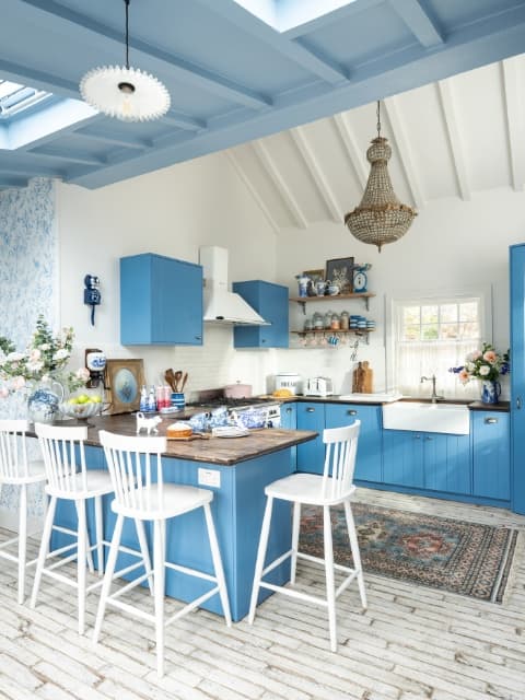 Sabrina Giles Kitchen Entry