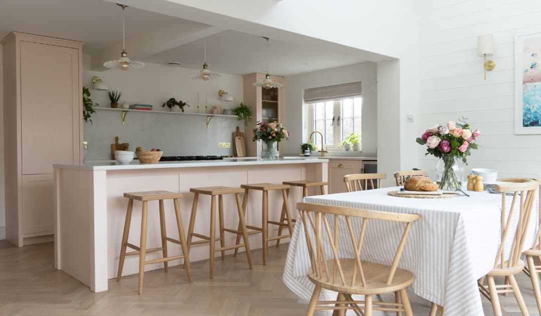 Sarah Peasant Kitchen Entry