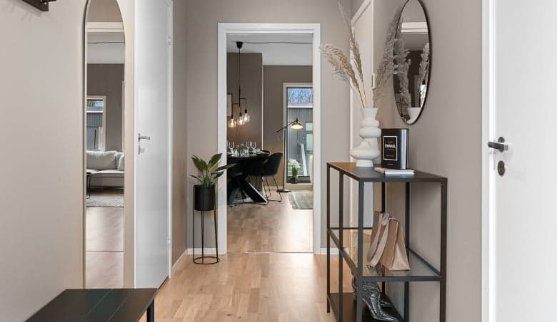 Hallway Ideas from the uFurnish.com Home Awards