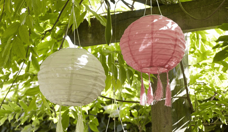 3 Lucena Tassel Solar Lanterns By Lights4fun