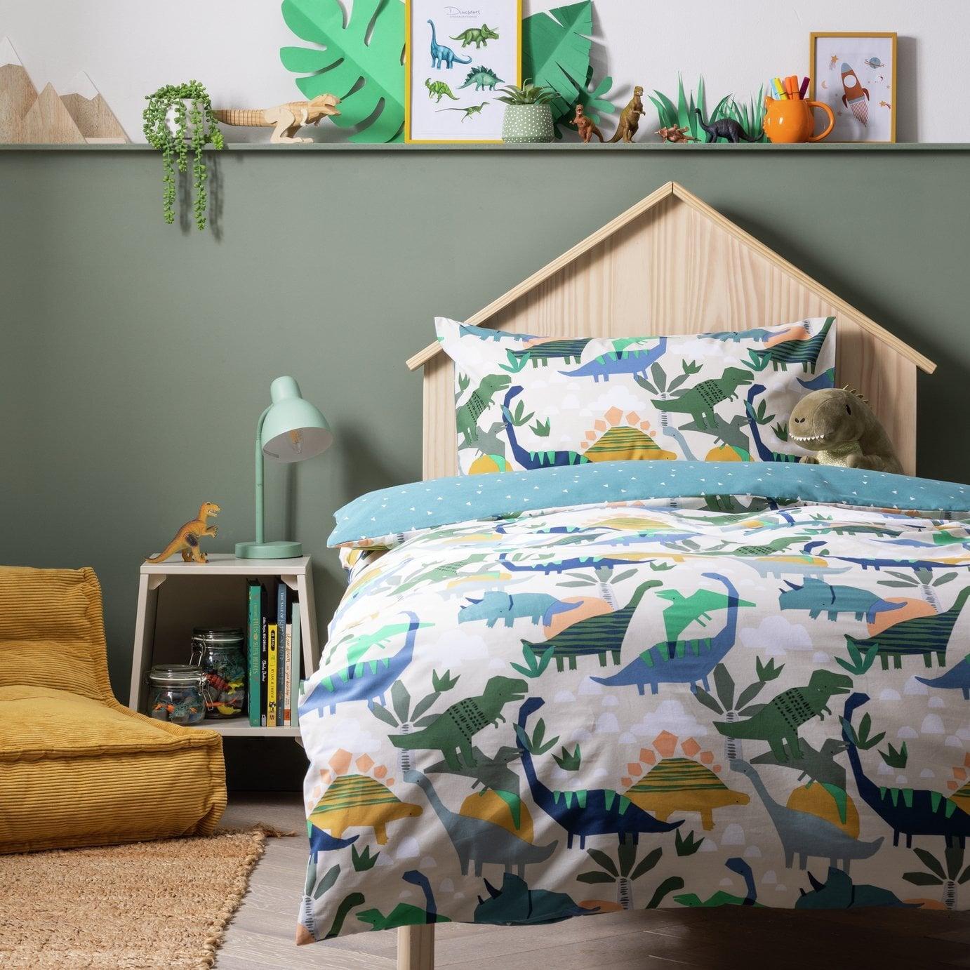 Cot bedding sets
