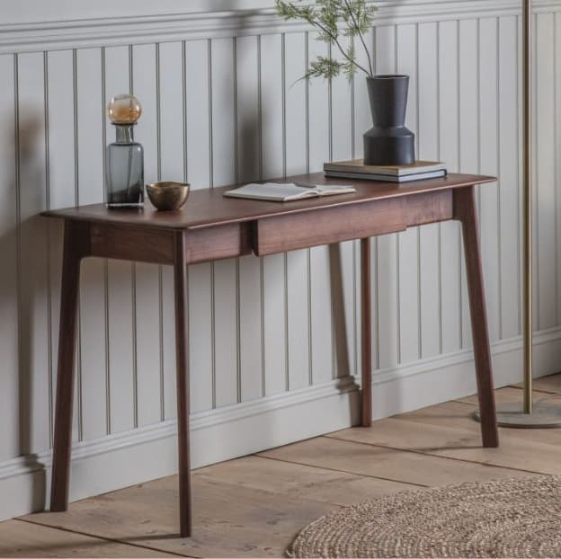 Assets product images sazy gbsaazyyrpakwbafmx madrid drawer desk wood walnut medium