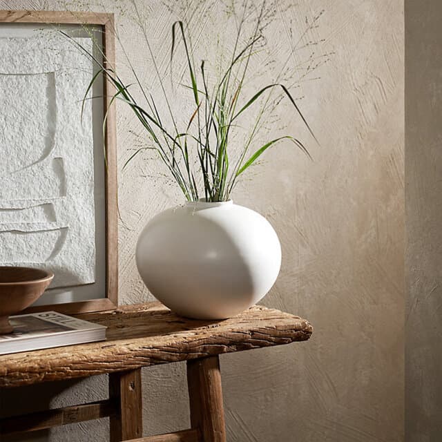 Assets product images the white company gbwhtcombckdkssxif the white company arden vase white size one size medium