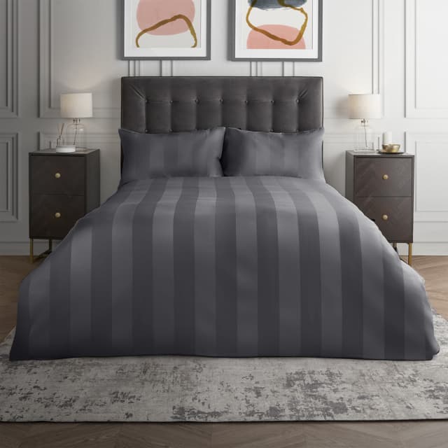 Assets product images sleepy people gbslpyplqnopyhfje silentnight pure cotton wide sateen stripe duvet set charcoal medium