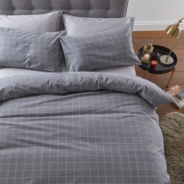 Assets product images sleepy people gbslpyplmkvqvzq silentnight brushed check smoke duvet set medium